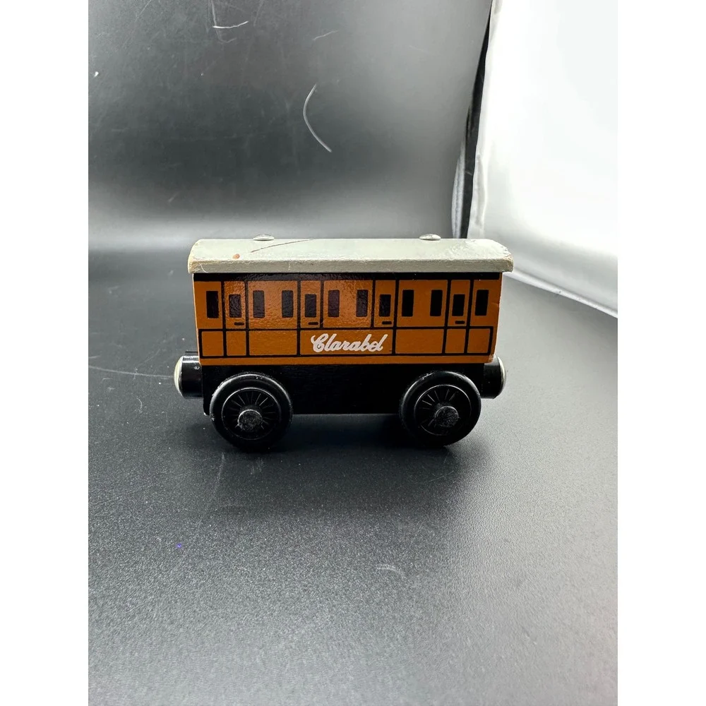 Thomas Wooden Railway Clarabel Coach Train 2001 RARE‎ YEAR Vtg Learning Curve